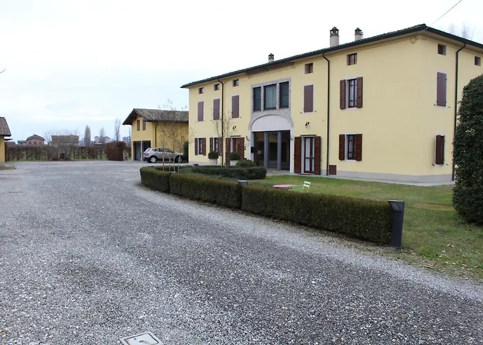 Temenos Oda ve Kahvaltı Parma